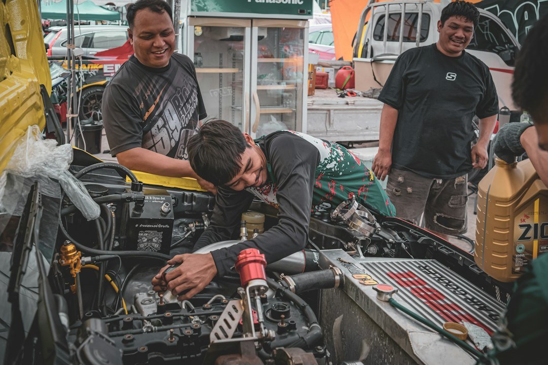 How to Check Diesel Injector Problems With Diagnostic Tools